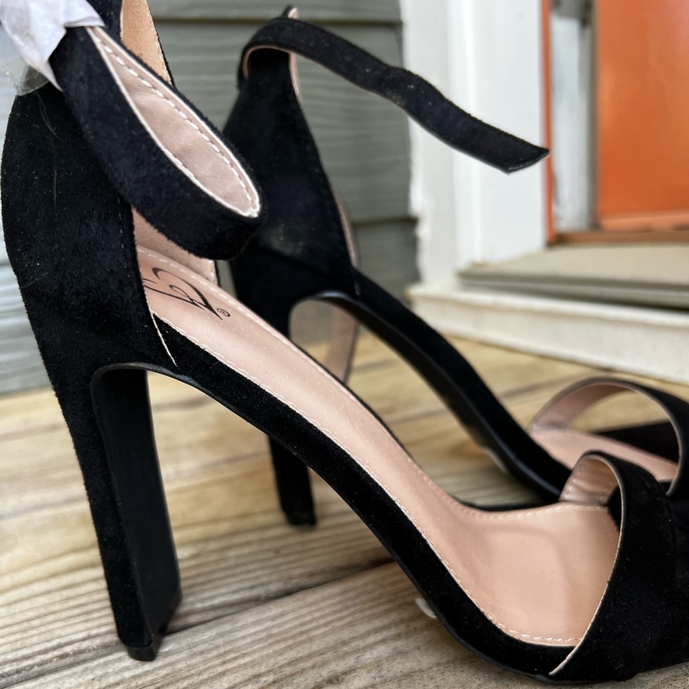 Windsor, black heels (9)
